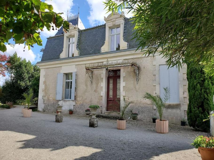 La Grelauderie 8 Saintes Exterior foto