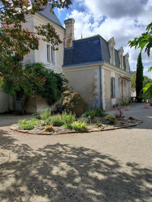 La Grelauderie 8 Saintes Exterior foto